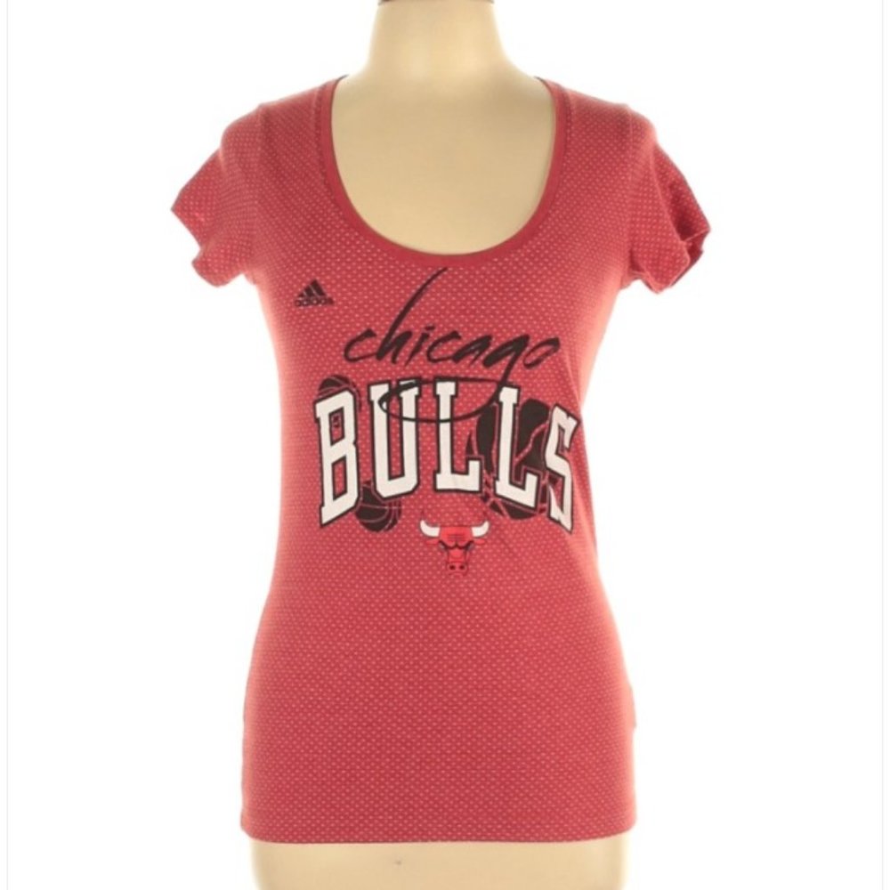 Adidas ~ Chicago Bulls NBA tee